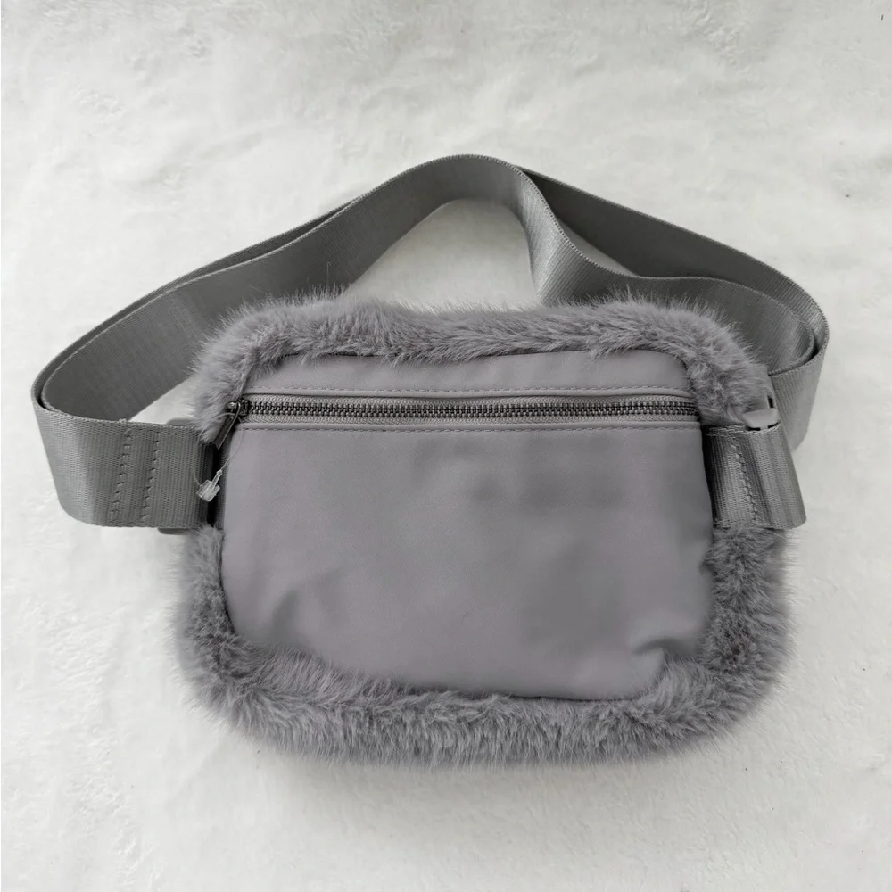 The Cashmere Project FAUX FUR Fuzzy Belt Bag Fanny Pack Gray Siper Soft NEW